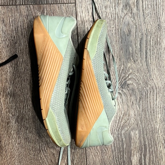 Size  8.5- Mens Nike Metcon 5 Jade Horizon Green Training Shoes - Picture 3 of 8